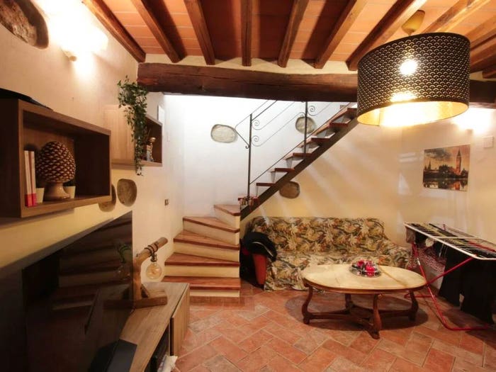 Appartamento trilocale in vendita in Via Iano, Iano, Montaione