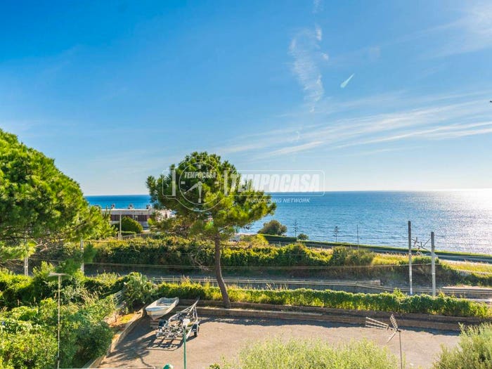 Appartamento trilocale in vendita in Via Aurelia Vecchia, Prato del Mare Perazzeta, Santa Marinella