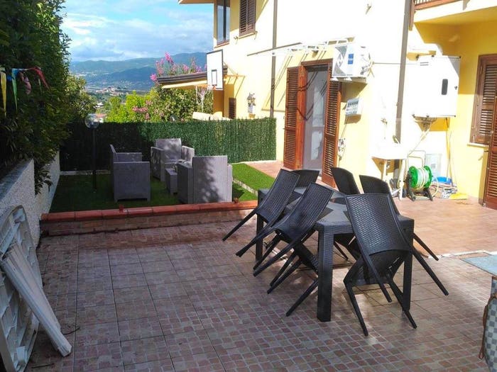 Casa con 6 locali in vendita in via Leonardo da Vinci, Tivolille Pasquali Merenzata, Mendicino