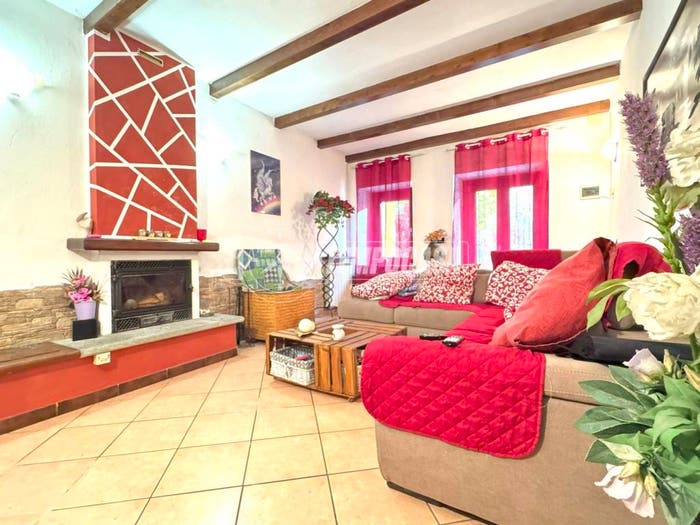Casa con 5 locali in vendita in Via Damiano Chiesa, Centro, Mercenasco