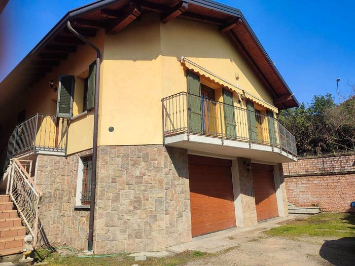 Casa quadrilocale in vendita in Paré, Colverde