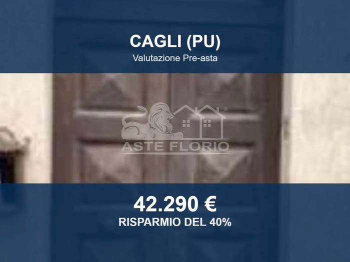 Appartamento con 6 locali in vendita in Via Ponte Taverna, Centro, Cagli