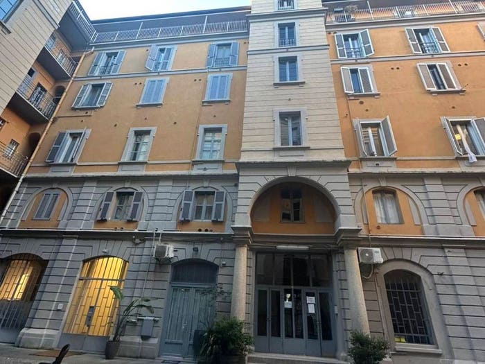 Appartamento trilocale in vendita in Via Tortona, Solari, Milano