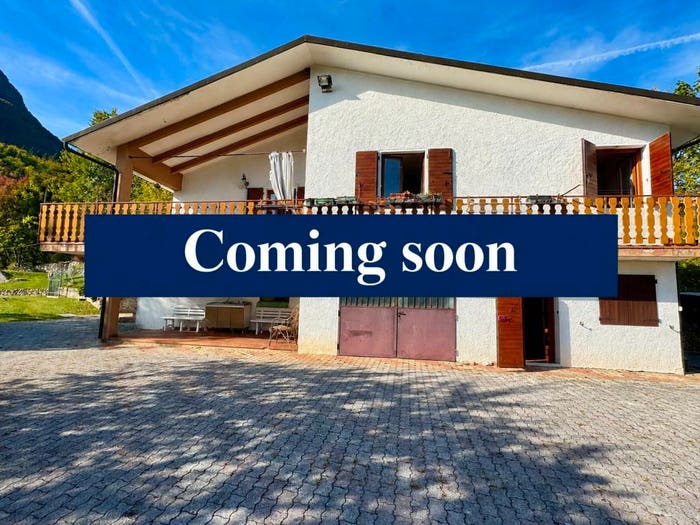 Casa quadrilocale in vendita in Contrà Ossati, Laghi