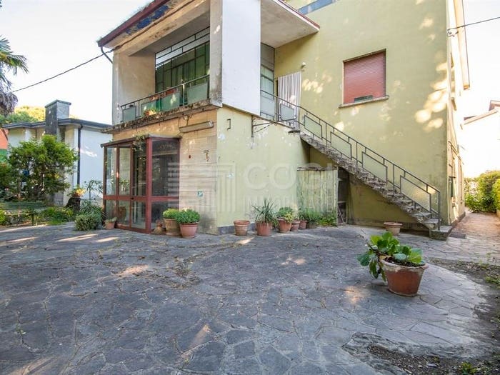 Appartamento quadrilocale in vendita in Viale Fratelli Cairoli, Centro, Castel Bolognese