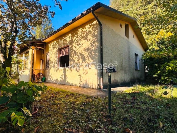 Casa con 5 locali in vendita in Via Don Aldo Mei, San Martino In Freddana Monsagr, Pescaglia