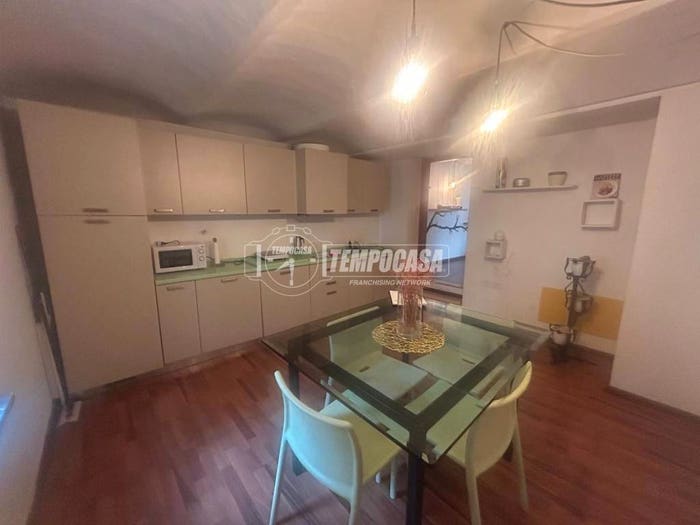 Appartamento trilocale in vendita in Via Matteo Prandone, Corso alla Vittoria Parco della Resistenza, Asti
