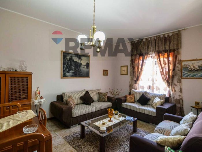 Appartamento con 5 locali in vendita in via santa maria la stella, Santa Maria La Stella, Aci Sant'Antonio