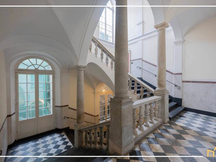 Appartamento quadrilocale in vendita in Vico di San Marcellino, Prè, Genova