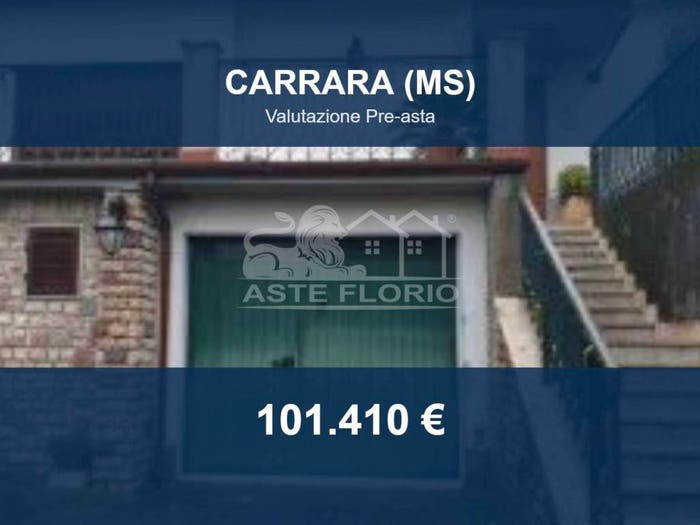 Casa con 6 locali in vendita in Via Codena, Centro, Carrara
