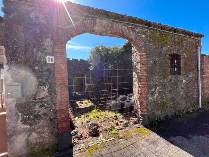 Casa bilocale in vendita in Via Camillo Benso di Cavour, Nicolosi