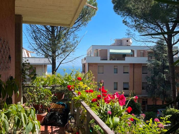 Appartamento quadrilocale in vendita in Via Galileo Galilei, Centro, Falconara Marittima