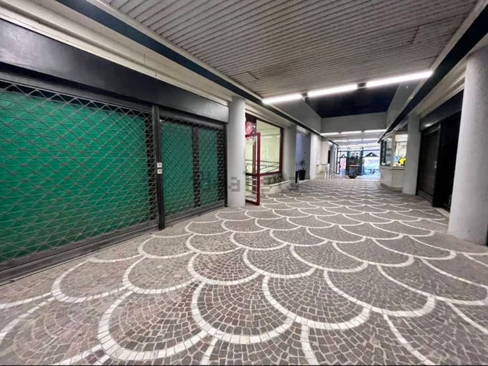 Appartamento quadrilocale in vendita in Via Pasquale Frustaci, Garibaldi Ferrovia, Napoli