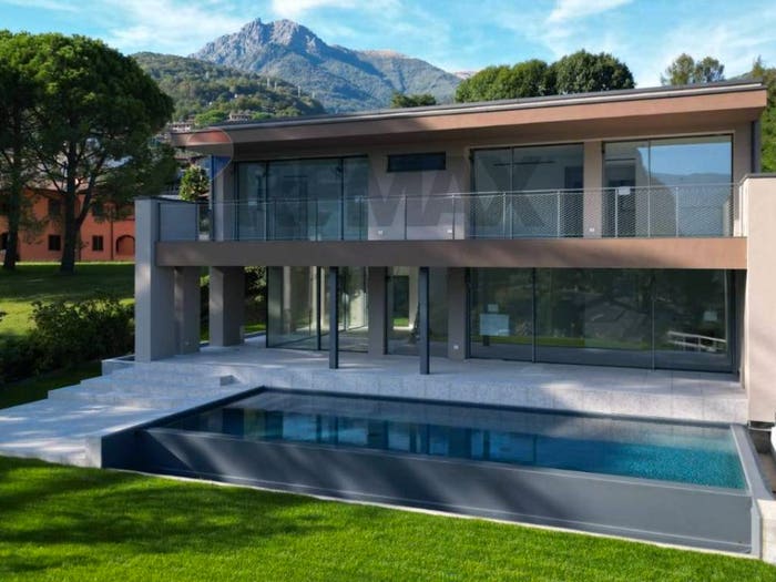 Casa quadrilocale in vendita in Centro, Menaggio
