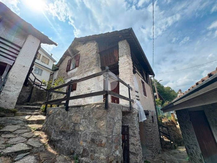 Casa trilocale in vendita in Borgata Formiero, Cuorgnè