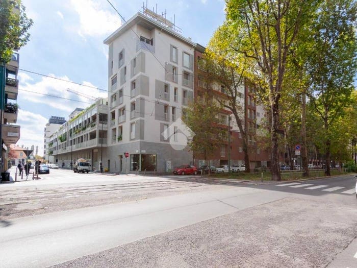 Appartamento trilocale in vendita in Via Giambellino, Giambellino, Milano