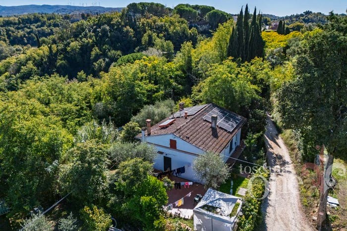 Casa quadrilocale in vendita in Viale delle Terme, Casciana Terme, Casciana Terme Lari