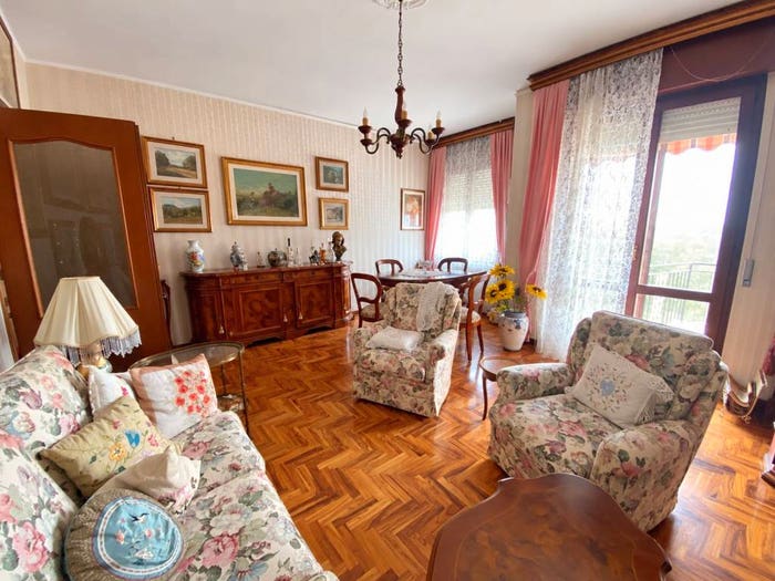 Appartamento quadrilocale in vendita in Belvedere, Piacenza