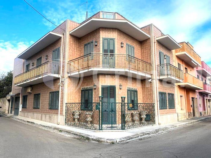 Appartamento con 5 locali in vendita in Via Gaetano Salvemini, Novoli