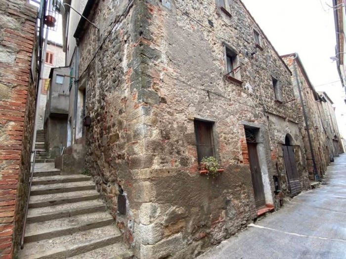 Appartamento quadrilocale in vendita in Centro, Roccastrada