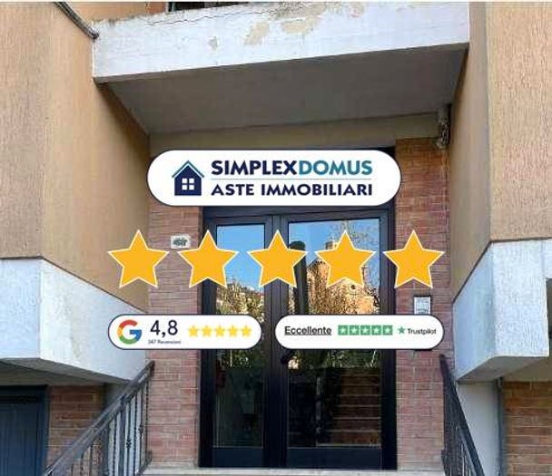Appartamento quadrilocale in vendita in Via Madonna della Rosa, Centro, Chianciano Terme