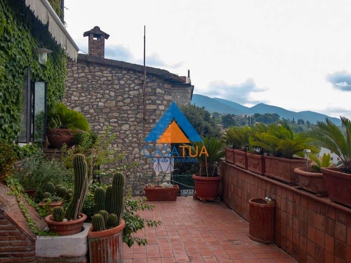 Casa con 6 locali in vendita in Via Rimembranze, Centro, Amelia