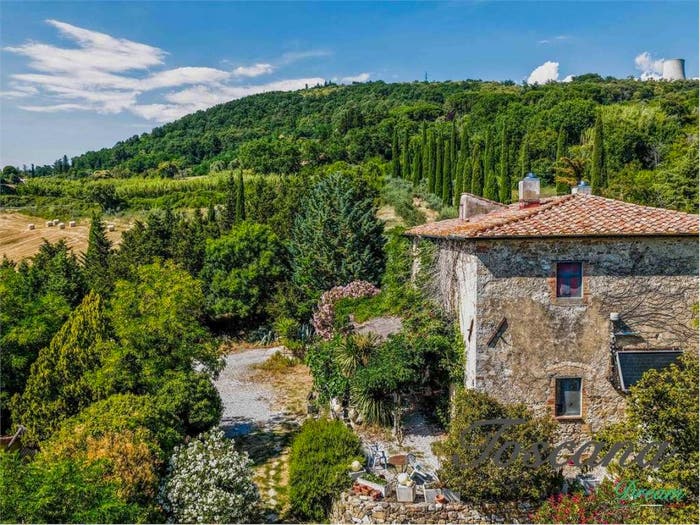 Casa con 6 locali in vendita in Monterotondo Marittimo