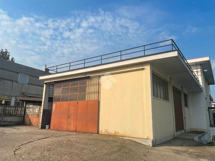 Casa con 5 locali in vendita in Via adige, Cardano al Campo