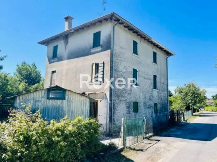 Casa con 6 locali in vendita in Via Calpena, Conegliano
