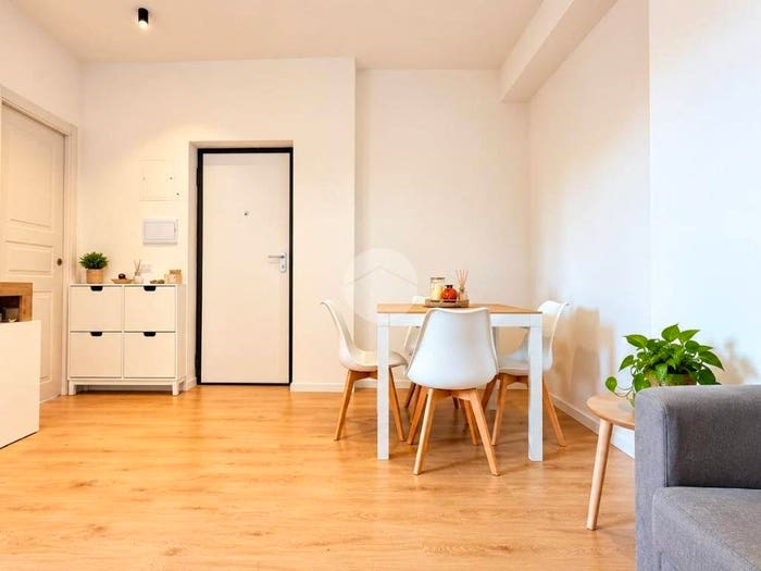 Appartamento trilocale in vendita in Via Ravenna, Corvetto, Milano