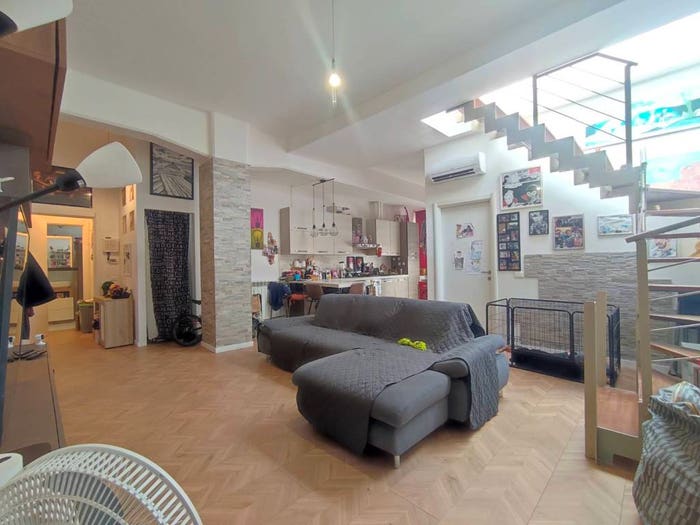 Appartamento con 5 locali in vendita in Via Carlo Bini, Porta a Mare Mazzini, Livorno
