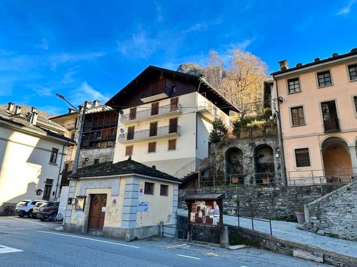 Appartamento con 6 locali in vendita in Via Piana Ponte, Campertogno
