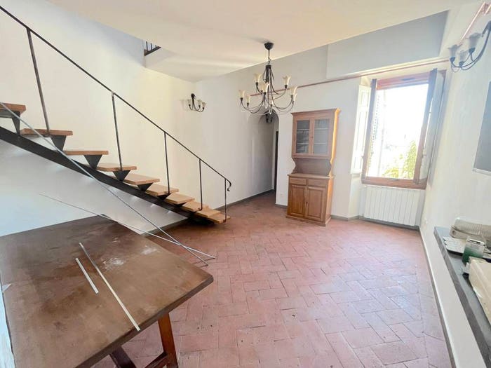 Appartamento con 6 locali in vendita in Via Francesco Caracciolo, Le Cure, Firenze