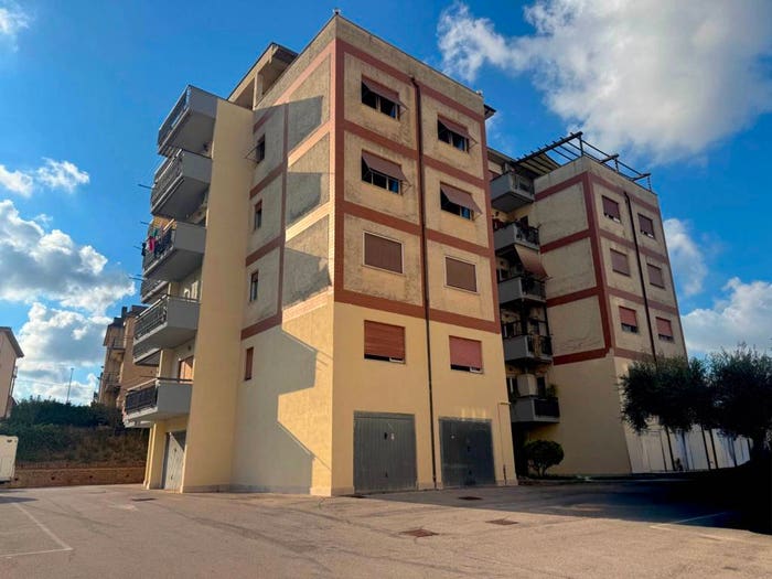 Appartamento trilocale in vendita in Via Nettunense, Bellavista, Lanuvio