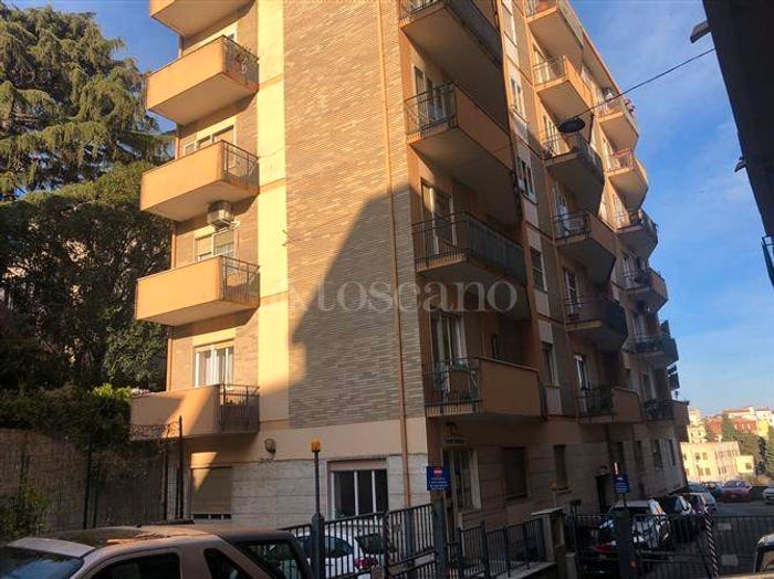 Appartamento con 6 locali in vendita in Via Bruno Chimirri, San Leonardo, Catanzaro