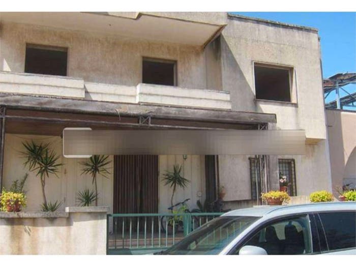 Appartamento con 6 locali in vendita in Via Como, Centro, Racale