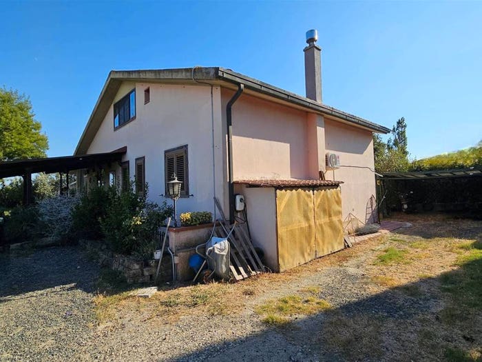 Casa con 6 locali in vendita in Braccagni, Grosseto