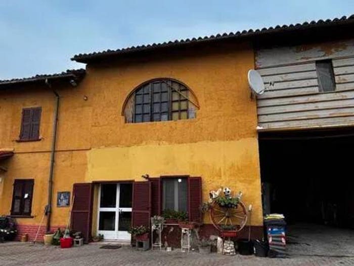 Casa con 6 locali in vendita in Via Saraschieri, Centro, Pozzolo Formigaro
