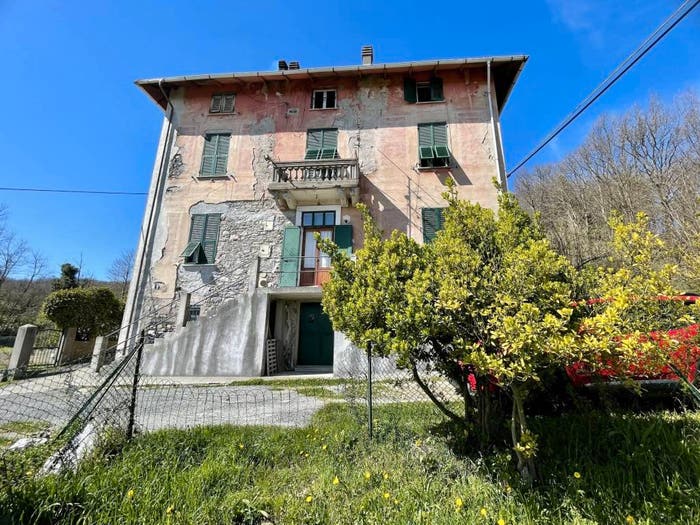 Casa quadrilocale in vendita in Via Martiri del Turchino, Centro, Busalla