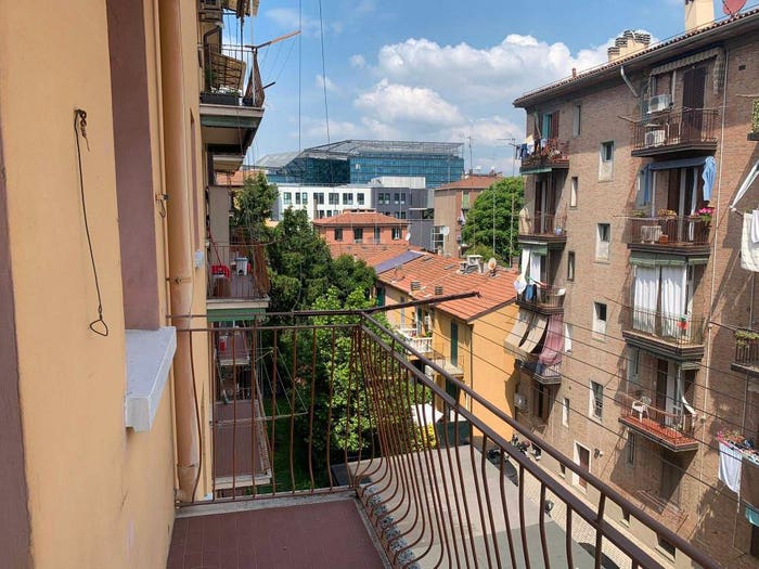 Appartamento quadrilocale in affitto in Via Alessandro Tiarini, Bolognina, Bologna
