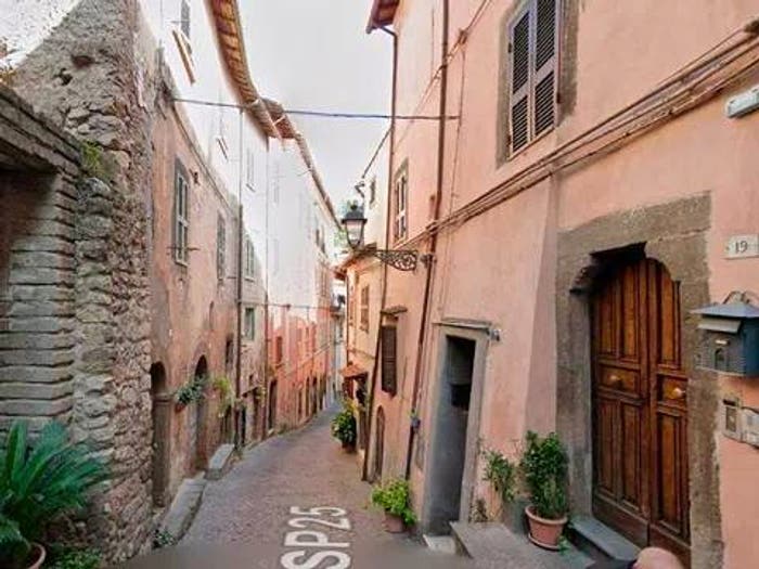 Appartamento bilocale in vendita in Via Tonnazzano, Canepina