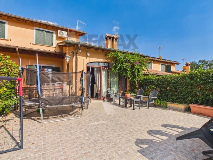 Casa con 5 locali in vendita in viale australia, Le Rughe, Formello