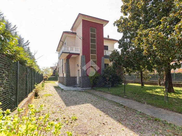 Casa con 6 locali in vendita in Via torino, Mathi