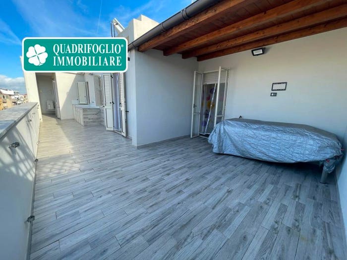 Casa con 5 locali in vendita in Via Pierino Enrico, Pivarada, Alghero