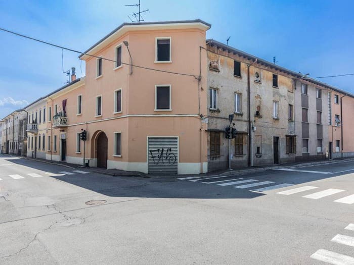 Casa bilocale in vendita in Via Dante Alighieri, Rovello Porro