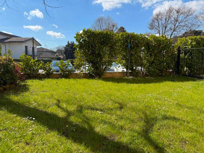 Appartamento con 6 locali in vendita in via Delle Ginestre, Brugnola, Cantù