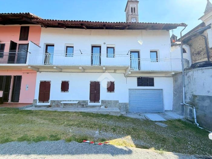 Casa con 6 locali in vendita in Via Balbo, Torre Canavese