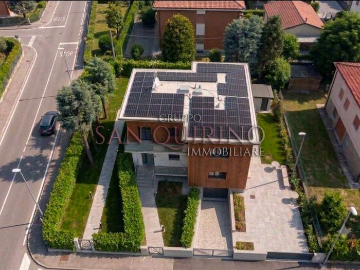 Appartamento quadrilocale in vendita in Via Liandi, Centro, Formigine