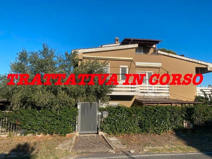 Casa con 6 locali in vendita in Via Guido d'Arezzo, Zona Valcanneto Ceri Borgo San Martino, Cerveteri