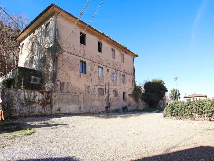 Casa con 6 locali in vendita in Guamo, Verciano Guamo, Capannori